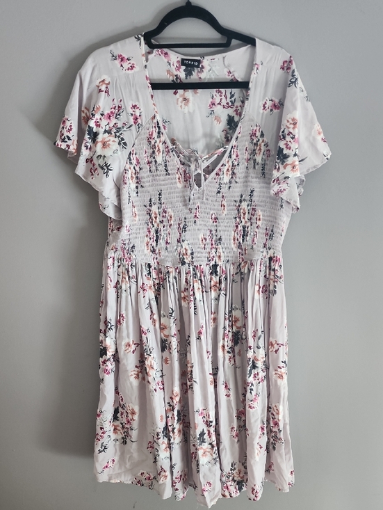 torrid Dresses & Skirts - Torrid Light Pink Floral Smocked Lace-Up Mini Dress with Pink & Green Blooms